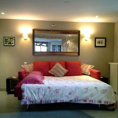 Bed & Breakfast La Campagne A Paris Bagian luar foto