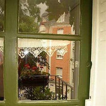 Bed & Breakfast La Campagne A Paris Bagian luar foto